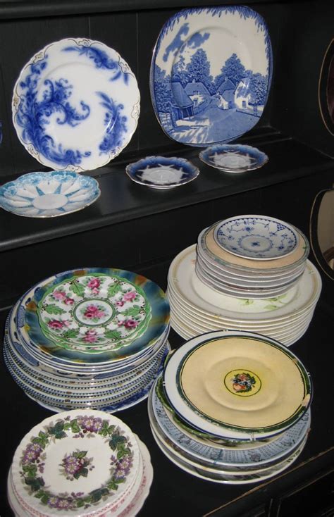 How Old to Get Antique Plates: A Journey Through Time and Taste